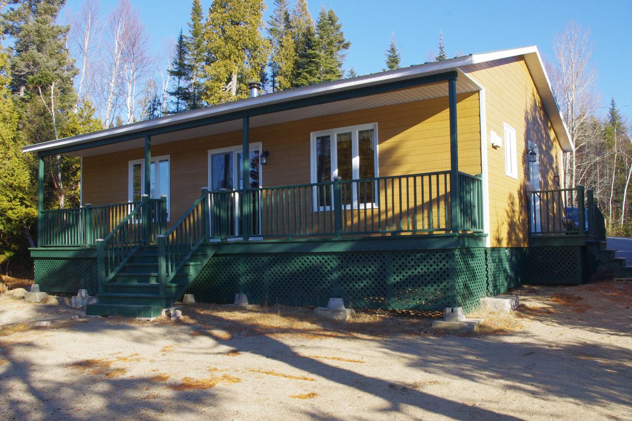 Club Tadoussac Villa Exterior photo